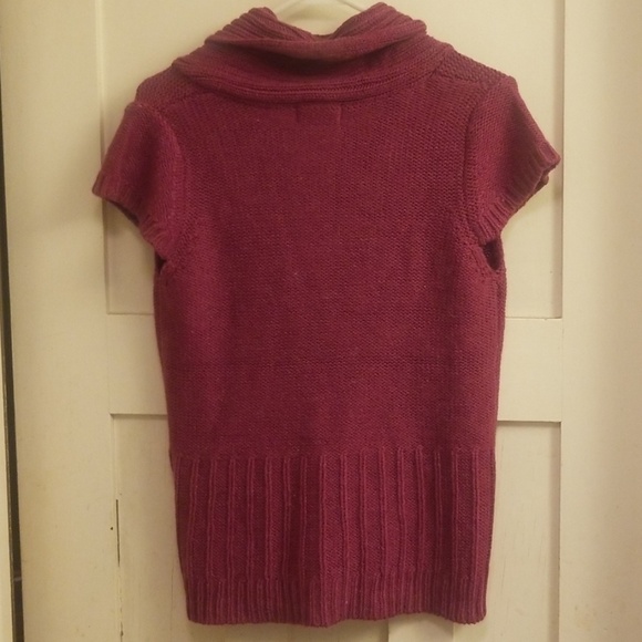 Nwt Magenta cap sleeve cowl neck sweater - Picture 4 of 7